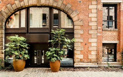 Tile Feature: Red Light Bar